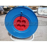 Катушка пластиковая на металлической стойке 4-х местн. б/з 300мм Москва